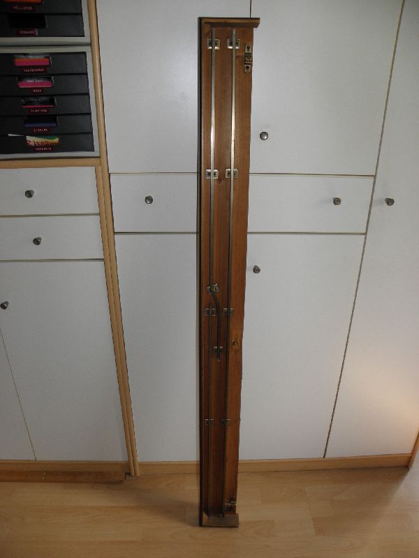 Alte Gardinenleiste Gardinenstange HOLZ verm. 60er Jahre Maße 145 x 13