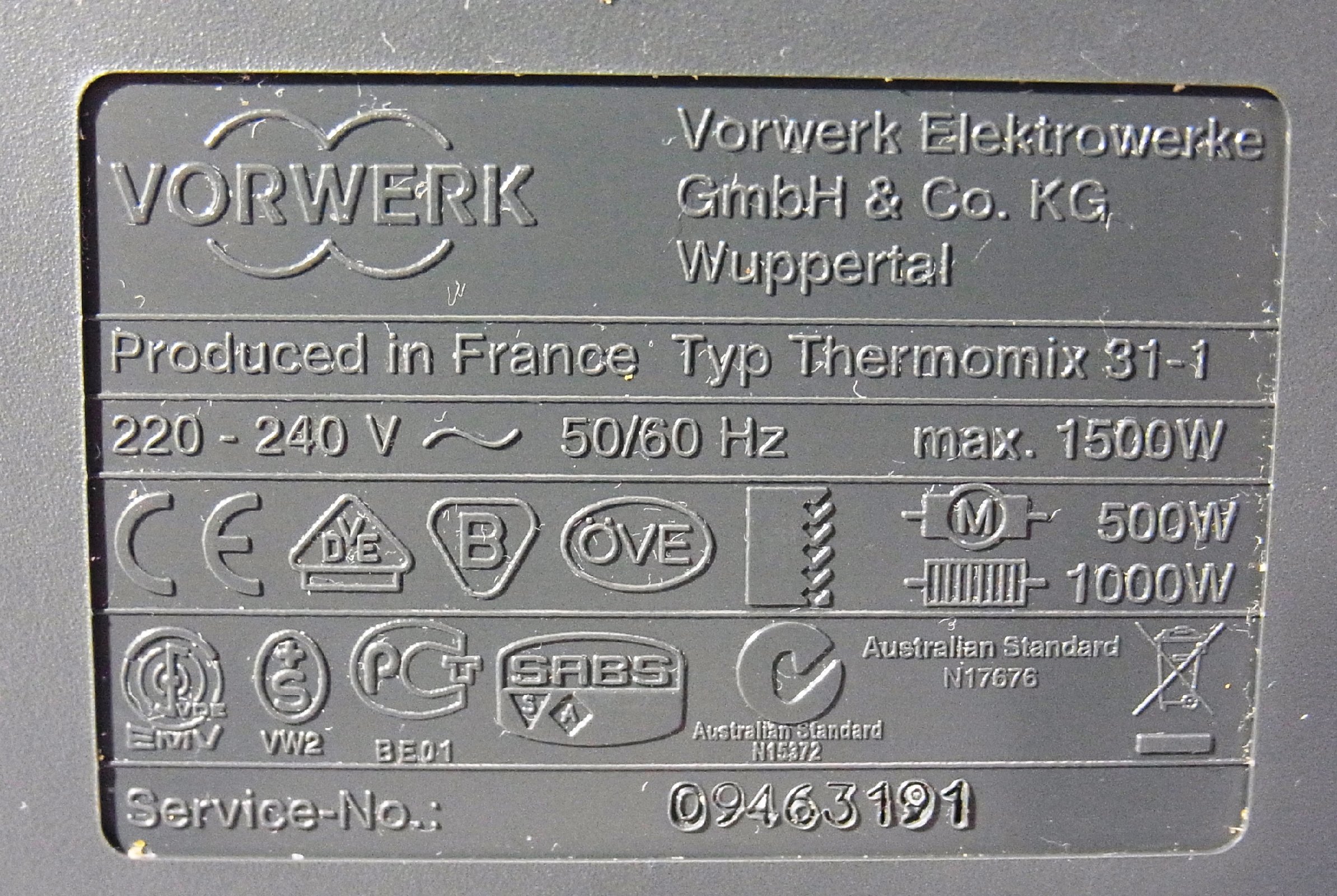 Vorwerk Thermomix TM31 mit Varoma Dampfgarer Kocher