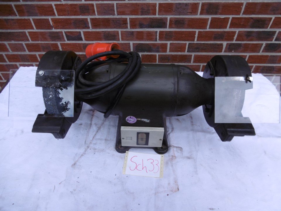 1x Schleifbock Schleifmaschine 16A schleifen  Bundeswehr (SCH33)