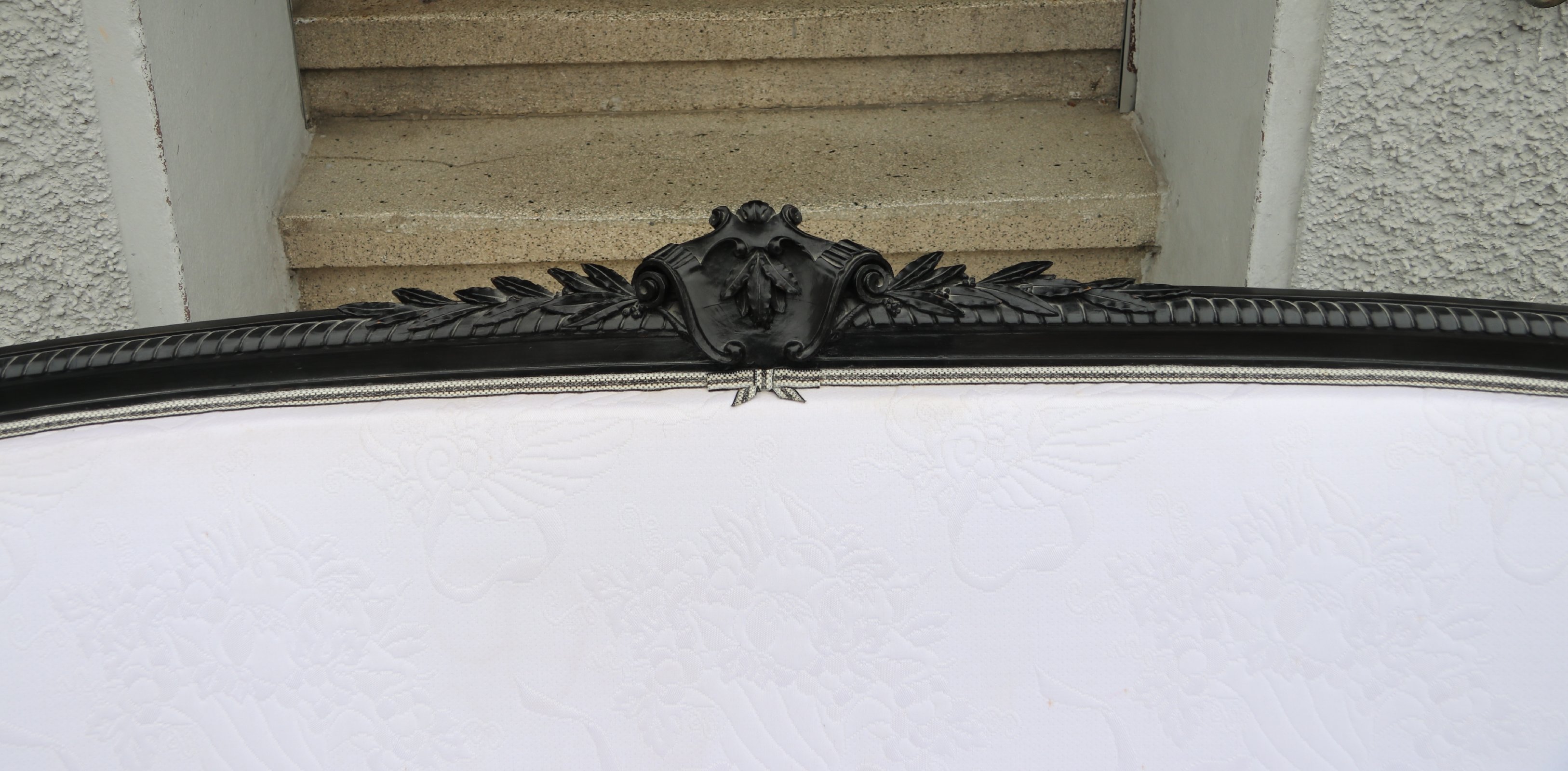 Antikes Sofa mit 6 passenden Stühlen neu bezogen Holz schwarz gefasst